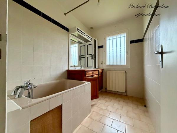 Maison sur sous-sol – 2 chambres – Environnement calme – 1000 m2 de Terrain clos