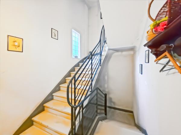 Tarascon (13150) Maison de ville à Tarascon à gros potentiel