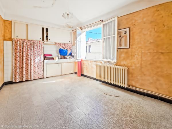 Tarascon (13150) Maison de ville à Tarascon à gros potentiel