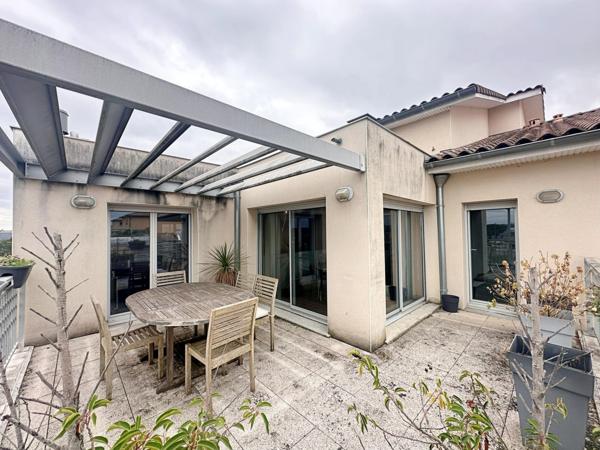 Toulouse – Boulevard d’Atlanta – Bureaux lumineux avec terrasses et 4 stationnements privatifs