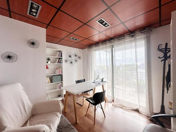 Toulouse – Boulevard d’Atlanta – Bureaux lumineux avec terrasses et 4 stationnements privatifs