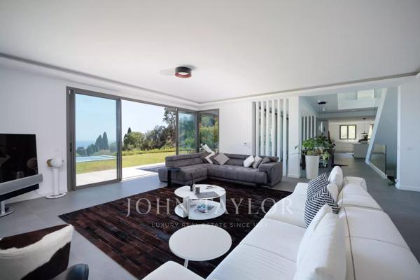 NICE GAIRAUT – VILLA MODERNE – VUE MER PANORAMIQUE – PISCINE