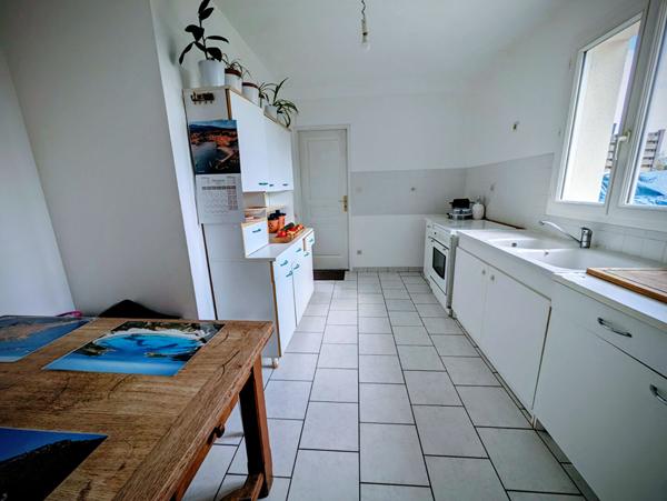 Maison La Ville Aux Dames hyper centre ville proche bus écoles gare TGV A 10