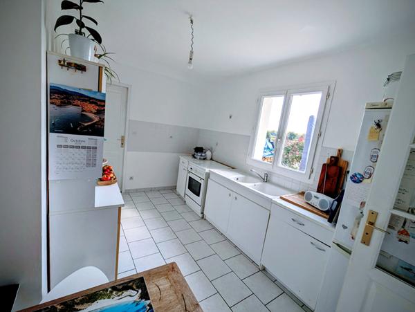 Maison La Ville Aux Dames hyper centre ville proche bus écoles gare TGV A 10