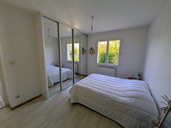 Maison La Ville Aux Dames hyper centre ville proche bus écoles gare TGV A 10