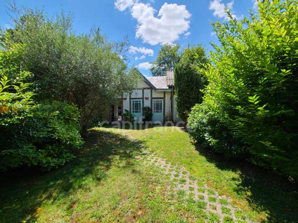 Maison de ville 5 pièces, 3 chambres MATHA (17)