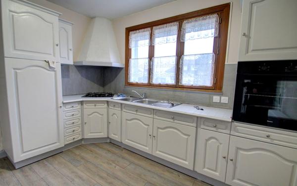 Maison à vendre    4 pièces •  Saran