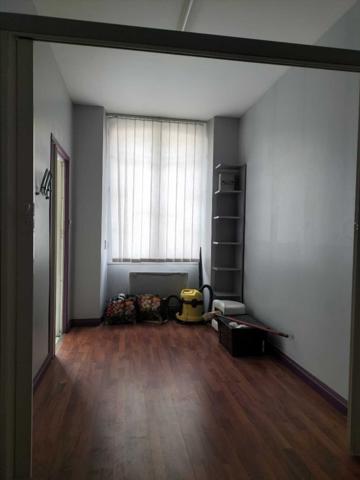 Location non meublée - Commerce - Saint-cyprien Local Commercial de 50m² au Cœur de Saint-Cyprien