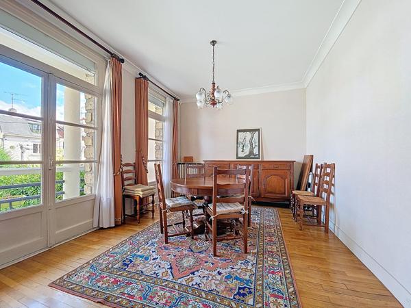 MAISON 4-5 CHAMBRES JARDIN 5MN A PIED DU METRO