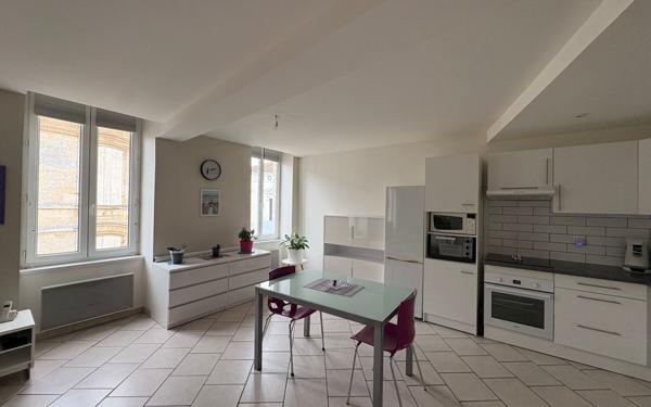 Appartement à louer    3 pièces •  Marennes