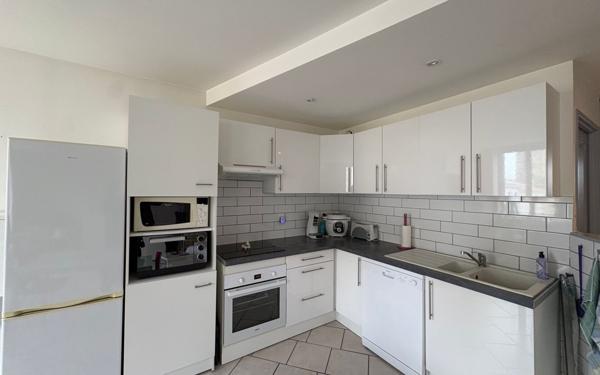 Appartement à louer    3 pièces •  Marennes