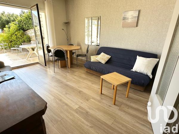 Appartement 2 pièces de 49 m² à Cassis (13260)