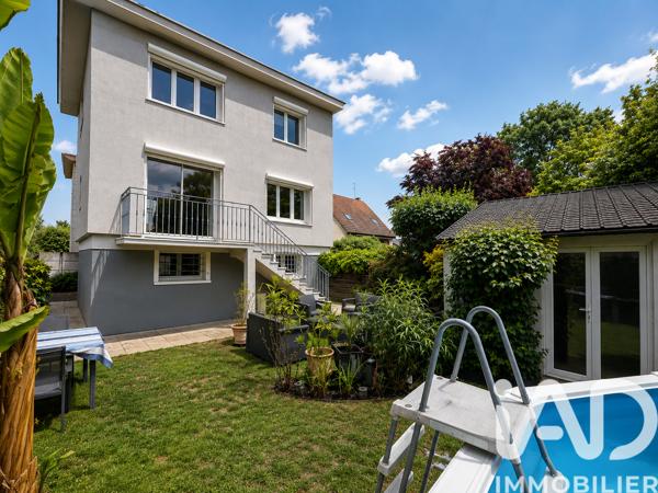 Maison à vendre 6 pièces 100 m² Sainte-Geneviève-des-Bois