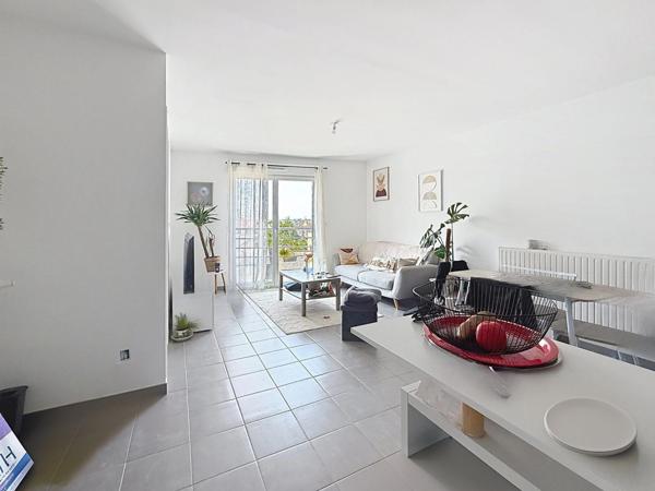 T2 récent avec box fermé – Quartier Longchamp