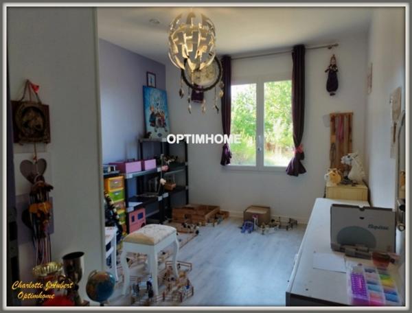 Maison à vendre 7 pièces Proche de BAIGNES SAINTE RADEGONDE (16)