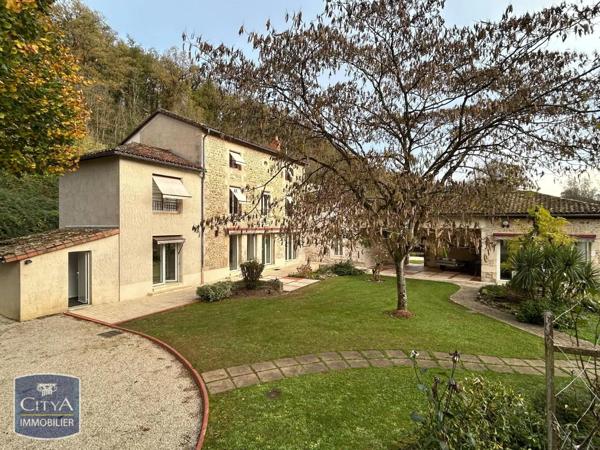 Maison à louer 4 pièces 183m²