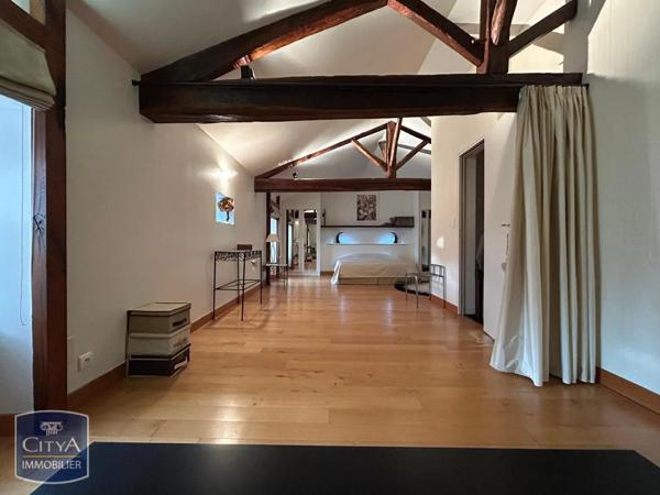 Maison à louer 4 pièces 183m²