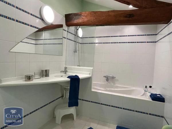 Maison à louer 4 pièces 183m²