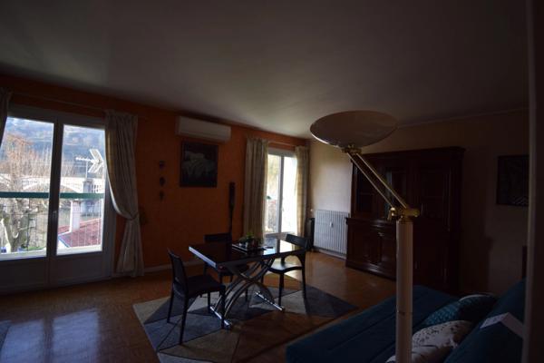 Appartement à vendre 3 pièces VUE SUR LE LOT CAHORS (46)