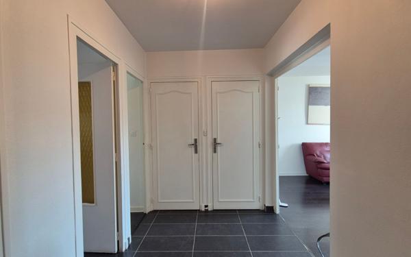 Appartement à vendre    2 pièces • 52,77 m2 Saint-Étienne