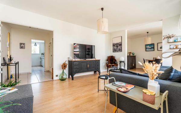 Appartement à vendre    4 pièces • 76,58 m2 Oullins