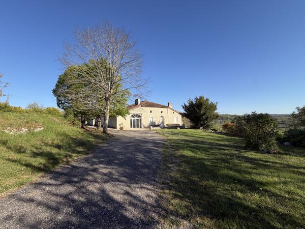 Castelculier (47240) MAISON 150 M2 4 CHAMBRES ET 7145 M2 DE TERRAIN
