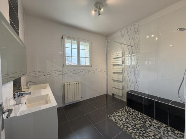 Castelculier (47240) MAISON 150 M2 4 CHAMBRES ET 7145 M2 DE TERRAIN