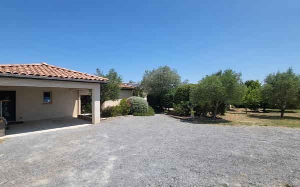 Maison à vendre    6 pièces •  Joyeuse