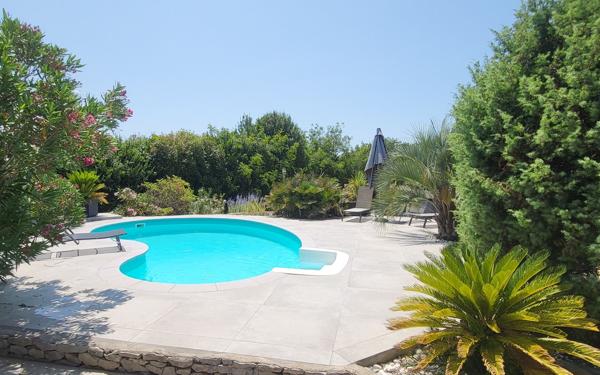 Maison à vendre    6 pièces •  Joyeuse