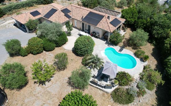 Maison à vendre    6 pièces •  Joyeuse