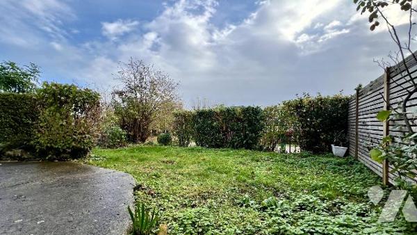 Maison de village à rénover avec garage