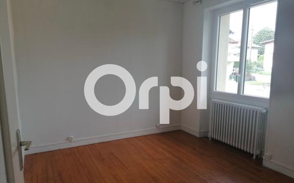 Appartement à louer    4 pièces •  La Côte-Saint-André