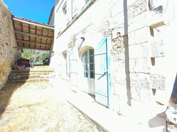 Maison charentaise 10 mn de Saintes