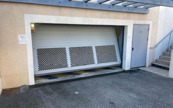 Stationnement à vendre    16 m2 La Garde