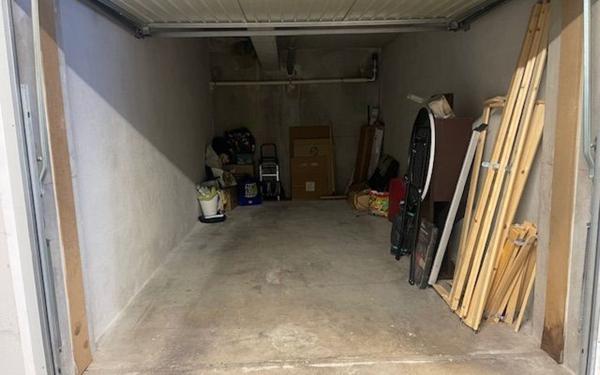 Stationnement à vendre    16 m2 La Garde