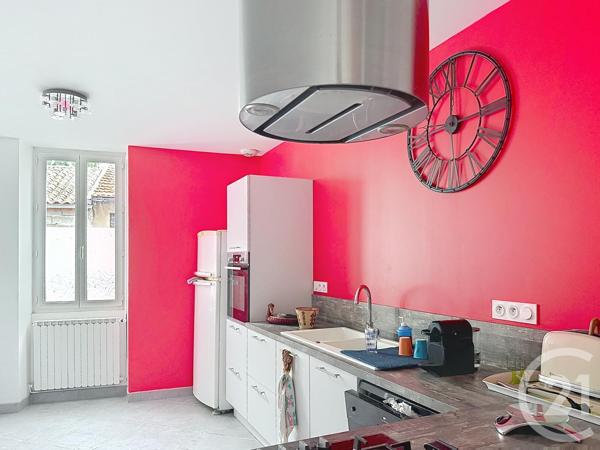 Maison à vendre  5 pièces - 127 m 2   ANGOULEME  - 16