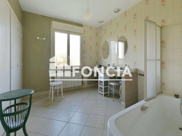 À vendre Maison 6 pièces 189 m² - Fresnay-sur-sarthe 72130