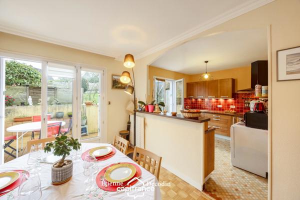 À VENDRE LE RELECQ-KERHUON (29480) - MAISON F5 - 95 M² HABITABLES - TERRAIN 272 M² - 4 CHAMBRES - GARAGE