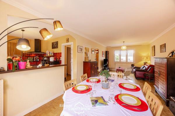 À VENDRE LE RELECQ-KERHUON (29480) - MAISON F5 - 95 M² HABITABLES - TERRAIN 272 M² - 4 CHAMBRES - GARAGE