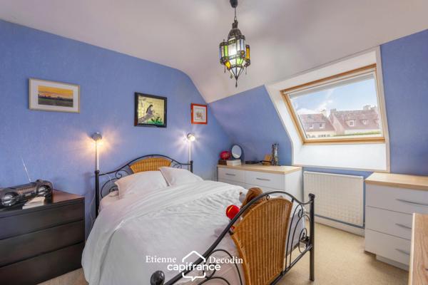 À VENDRE LE RELECQ-KERHUON (29480) - MAISON F5 - 95 M² HABITABLES - TERRAIN 272 M² - 4 CHAMBRES - GARAGE