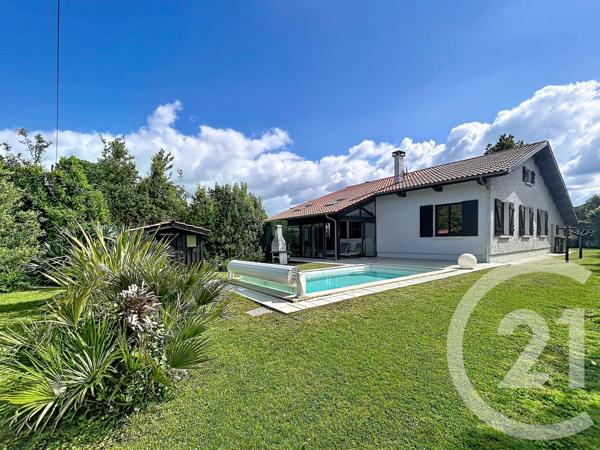 Maison à vendre  7 pièces - 205,68 m 2   GUJAN MESTRAS  - 33