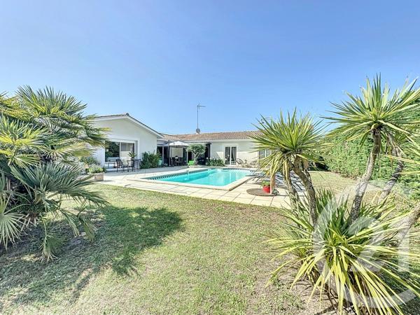 Maison à vendre  7 pièces - 205,68 m 2   GUJAN MESTRAS  - 33