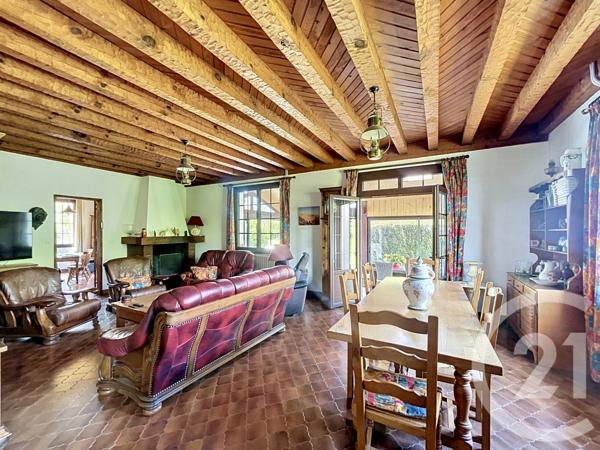 Maison à vendre  7 pièces - 205,68 m 2   GUJAN MESTRAS  - 33