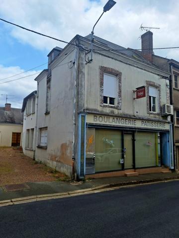 Maison avec travaux à vendre à BESSE SUR BRAYE (72)