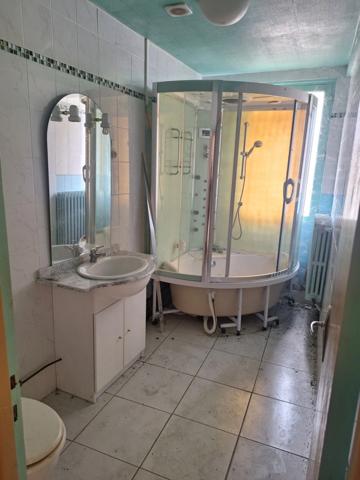 Maison avec travaux à vendre à BESSE SUR BRAYE (72)