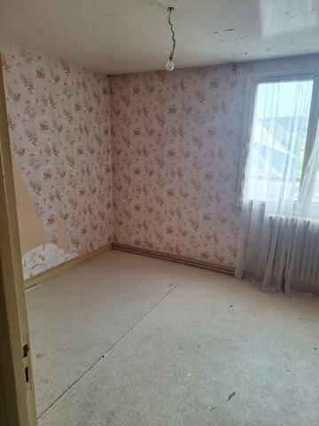 Maison avec travaux à vendre à BESSE SUR BRAYE (72)