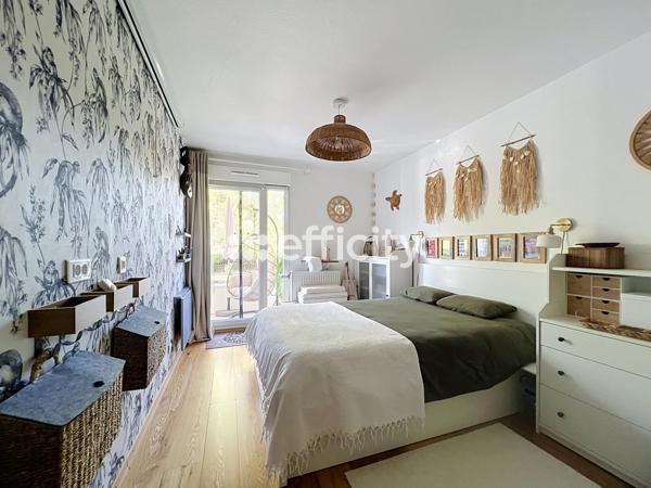 Appartement
         4 pièces
        - 127 m² Bien prestige 524 000 € *