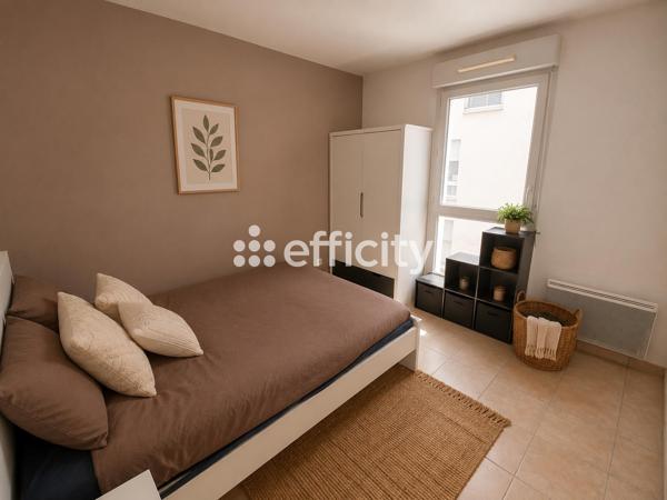 Appartement
         2 pièces
        - 44 m² Exclusivité 230 000 € *