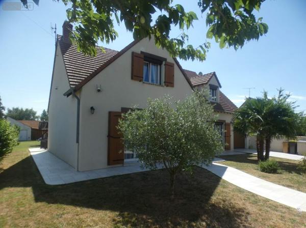 Maison à vendre à Ferrières-en-Gâtinais dans le Loiret (45210), ref : 065/1208