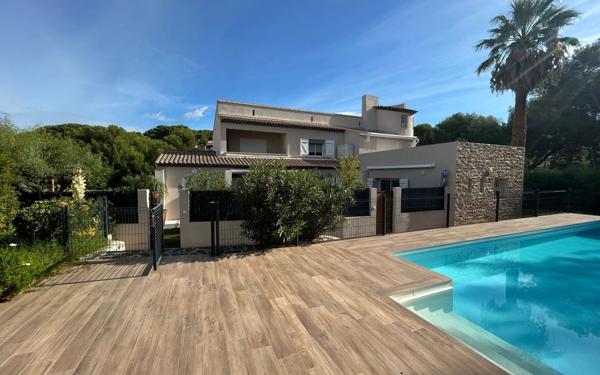 Appartement à vendre    4 pièces • 102 m2 Sanary-sur-Mer